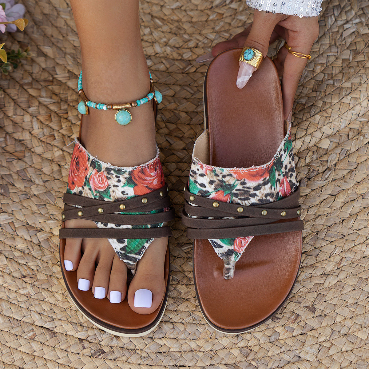 Women’s Plus Size Flip Flop Sandals | Lightweight Beach Summer Slippers for Casual, Travel and Everyday Wear