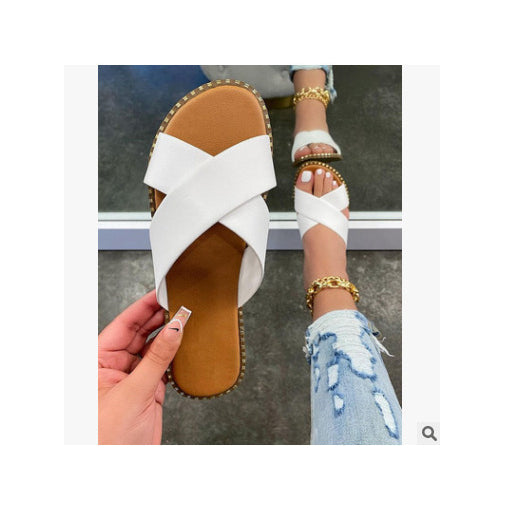 Women’s Retro Wide Strap Flat Sandals | Open Toe Summer Casual Slides for Travel and Everyday Wear
